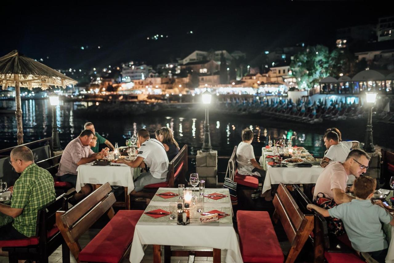 Garni Hotel Kruso แฮร์เซ็ก-โนวี ภายนอก รูปภาพ
